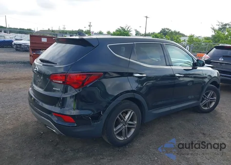 2017 Hyundai Santa Fe Sport 2.4L z USA, uszkodzony, nr VIN 5XYZT3LB4HG435266